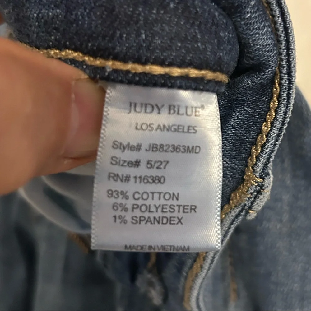 Judy Blue | Distressed Boyfriend Jeans in Blue | Size 5/27